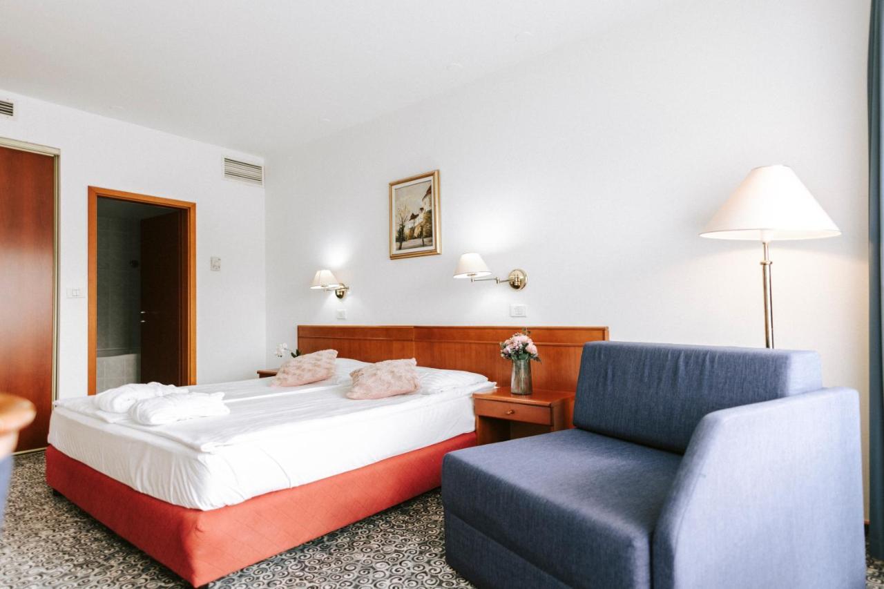 Hotel Toplice - Terme Catez Чатеж об Сави Екстериор снимка